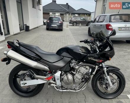 Черный Хонда CB 600F Hornet, объемом двигателя 0.6 л и пробегом 29 тыс. км за 4099 $, фото 11 на Automoto.ua
