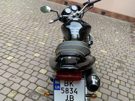 Хонда CB 600F Hornet 2002 в Ровно на Automoto.ua Черный Хонда CB 600F Hornet, объемом двигателя 0.6 л и пробегом 21 тыс. км за 4500 $, фото 1 на Automoto.ua