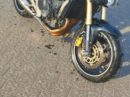 Хонда CB 600F Hornet 2010 в Луцке на Automoto.ua Черный Хонда CB 600F Hornet, объемом двигателя 0.6 л и пробегом 40 тыс. км за 2400 $, фото 1 на Automoto.ua