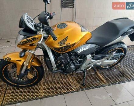 Желтый Хонда CB 600F Hornet, объемом двигателя 0.6 л и пробегом 17 тыс. км за 6000 $, фото 5 на Automoto.ua