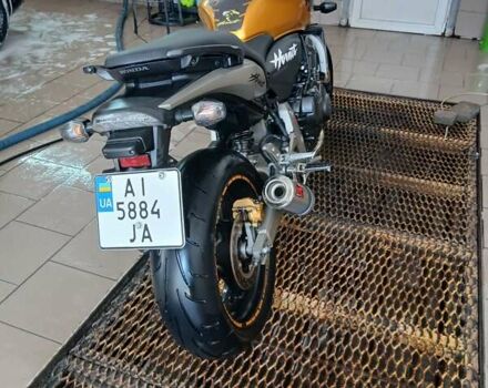Желтый Хонда CB 600F Hornet, объемом двигателя 0.6 л и пробегом 17 тыс. км за 6000 $, фото 4 на Automoto.ua