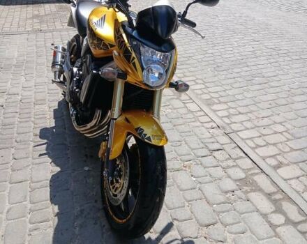 Желтый Хонда CB 600F Hornet, объемом двигателя 0.6 л и пробегом 17 тыс. км за 6000 $, фото 1 на Automoto.ua