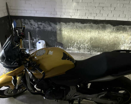 Желтый Хонда CB 600F Hornet, объемом двигателя 0.6 л и пробегом 39 тыс. км за 6000 $, фото 2 на Automoto.ua