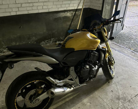 Желтый Хонда CB 600F Hornet, объемом двигателя 0.6 л и пробегом 39 тыс. км за 6000 $, фото 4 на Automoto.ua