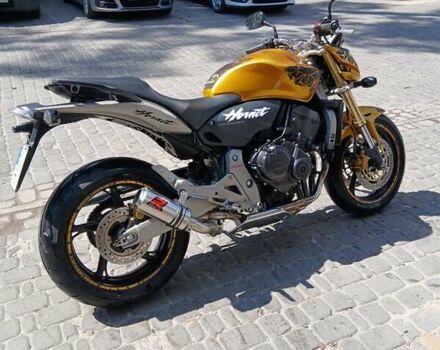 Желтый Хонда CB 600F Hornet, объемом двигателя 0.6 л и пробегом 17 тыс. км за 6000 $, фото 3 на Automoto.ua
