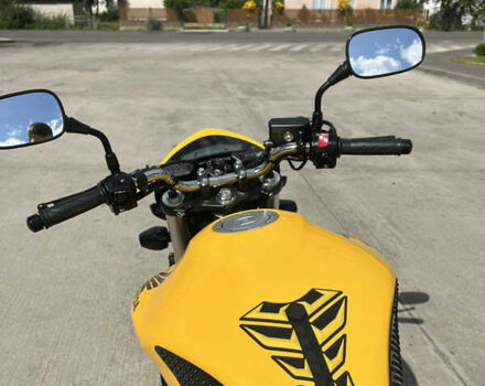 Желтый Хонда CB 600F Hornet, объемом двигателя 0.6 л и пробегом 18 тыс. км за 7000 $, фото 16 на Automoto.ua
