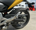 Желтый Хонда CB 600F Hornet, объемом двигателя 0.6 л и пробегом 18 тыс. км за 7000 $, фото 15 на Automoto.ua