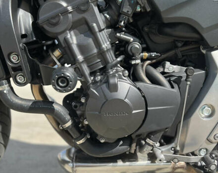 Желтый Хонда CB 600F Hornet, объемом двигателя 0.6 л и пробегом 18 тыс. км за 7000 $, фото 14 на Automoto.ua