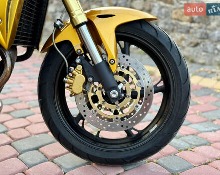 Желтый Хонда CB 600F Hornet, объемом двигателя 0.6 л и пробегом 24 тыс. км за 7100 $, фото 4 на Automoto.ua