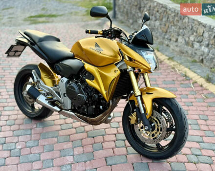 Желтый Хонда CB 600F Hornet, объемом двигателя 0.6 л и пробегом 24 тыс. км за 7100 $, фото 1 на Automoto.ua