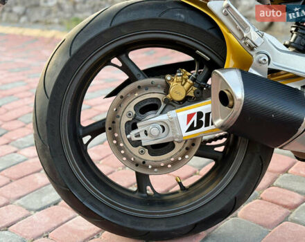 Желтый Хонда CB 600F Hornet, объемом двигателя 0.6 л и пробегом 24 тыс. км за 7100 $, фото 5 на Automoto.ua