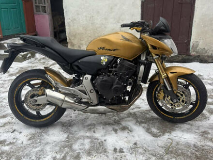 Жовтий Хонда CB 600F Hornet, об'ємом двигуна 0.6 л та пробігом 32 тис. км за 3700 $, фото 1 на Automoto.ua