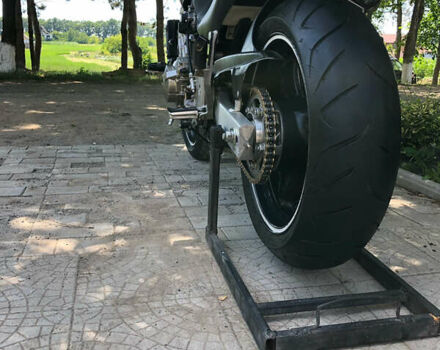 Серый Хонда CB 600F Hornet, объемом двигателя 0.6 л и пробегом 30 тыс. км за 4200 $, фото 3 на Automoto.ua