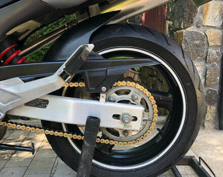 Серый Хонда CB 600F Hornet, объемом двигателя 0.6 л и пробегом 30 тыс. км за 4200 $, фото 5 на Automoto.ua
