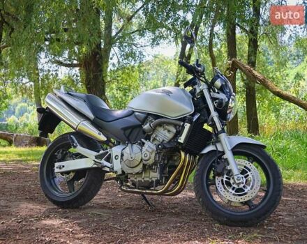 Серый Хонда CB 600F Hornet, объемом двигателя 0.6 л и пробегом 43 тыс. км за 4700 $, фото 5 на Automoto.ua