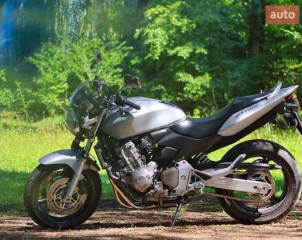Серый Хонда CB 600F Hornet, объемом двигателя 0.6 л и пробегом 43 тыс. км за 4700 $, фото 3 на Automoto.ua