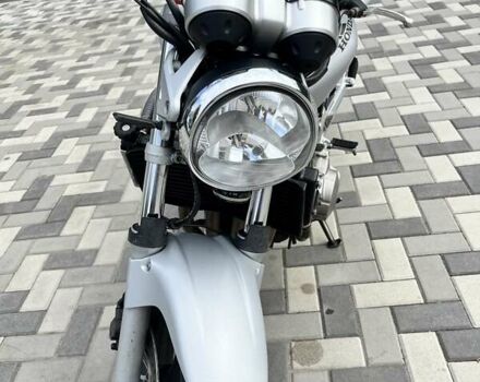 Серый Хонда CB 600F Hornet, объемом двигателя 0.6 л и пробегом 58 тыс. км за 4200 $, фото 5 на Automoto.ua