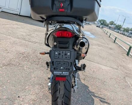 Серый Хонда CB 600F Hornet, объемом двигателя 0.6 л и пробегом 34 тыс. км за 5099 $, фото 6 на Automoto.ua
