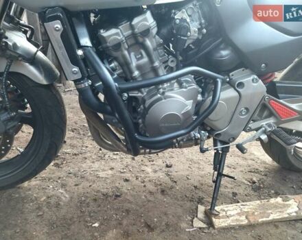 Серый Хонда CB 600F Hornet, объемом двигателя 0.6 л и пробегом 42 тыс. км за 3800 $, фото 1 на Automoto.ua