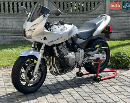 Сірий Хонда CB 600F Hornet, об'ємом двигуна 0.6 л та пробігом 21 тис. км за 4200 $, фото 20 на Automoto.ua