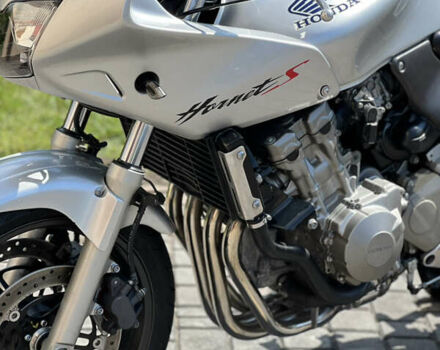 Сірий Хонда CB 600F Hornet, об'ємом двигуна 0.6 л та пробігом 21 тис. км за 4200 $, фото 4 на Automoto.ua