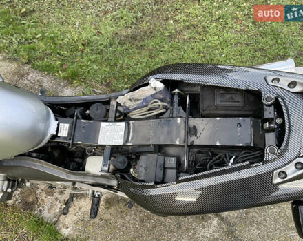 Серый Хонда CB 600F Hornet, объемом двигателя 0.6 л и пробегом 39 тыс. км за 3900 $, фото 19 на Automoto.ua