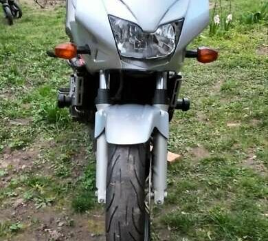 Серый Хонда CB 600F Hornet, объемом двигателя 0.6 л и пробегом 49 тыс. км за 3900 $, фото 3 на Automoto.ua