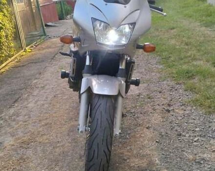 Серый Хонда CB 600F Hornet, объемом двигателя 0.6 л и пробегом 49 тыс. км за 3900 $, фото 5 на Automoto.ua