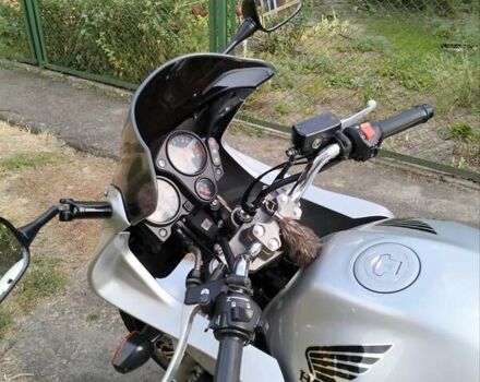 Серый Хонда CB 600F Hornet, объемом двигателя 0.6 л и пробегом 49 тыс. км за 3900 $, фото 4 на Automoto.ua