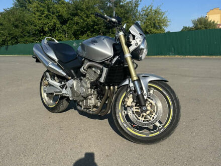 Хонда CB 600F Hornet 2005 у Івано-Франківську на Automoto.ua Сірий Хонда CB 600F Hornet, об'ємом двигуна 0.6 л та пробігом 35 тис. км за 4700 $, фото 1 на Automoto.ua