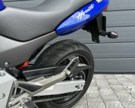 Синий Хонда CB 600F Hornet, объемом двигателя 0.6 л и пробегом 25 тыс. км за 3799 $, фото 22 на Automoto.ua