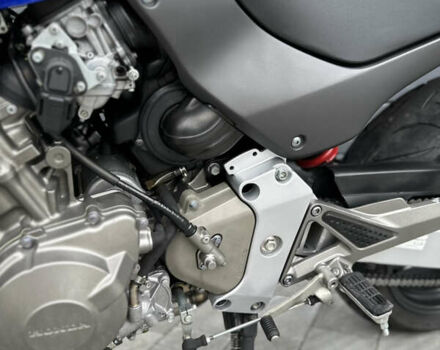 Синий Хонда CB 600F Hornet, объемом двигателя 0.6 л и пробегом 25 тыс. км за 3799 $, фото 21 на Automoto.ua