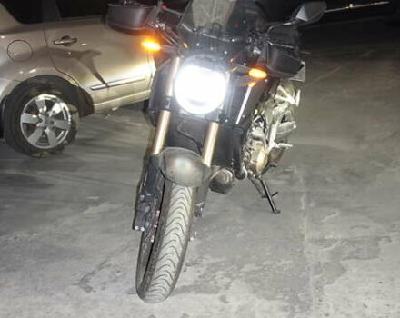 Черный Хонда CB 650R, объемом двигателя 0.65 л и пробегом 7 тыс. км за 8500 $, фото 7 на Automoto.ua