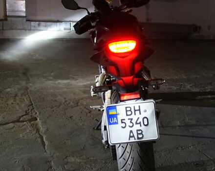 Черный Хонда CB 650R, объемом двигателя 0.65 л и пробегом 7 тыс. км за 8500 $, фото 5 на Automoto.ua