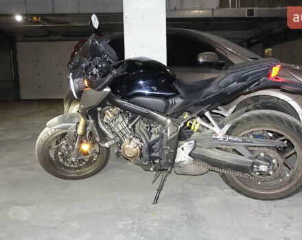 Черный Хонда CB 650R, объемом двигателя 0.65 л и пробегом 7 тыс. км за 8500 $, фото 1 на Automoto.ua