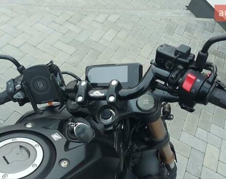 Черный Хонда CB 650R, объемом двигателя 0.65 л и пробегом 16 тыс. км за 8200 $, фото 9 на Automoto.ua