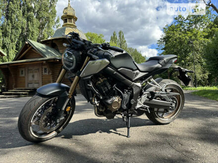 Чорний Хонда CB 650R, об'ємом двигуна 0.65 л та пробігом 2 тис. км за 10000 $, фото 1 на Automoto.ua