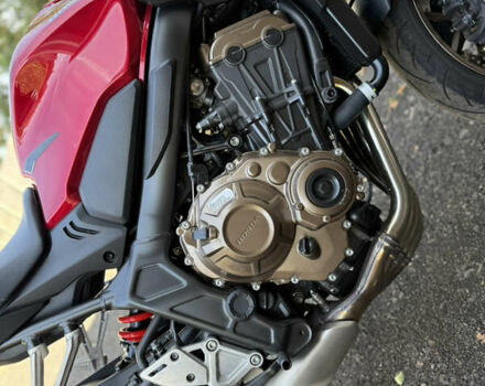 Красный Хонда CB 650R, объемом двигателя 0.65 л и пробегом 2 тыс. км за 9500 $, фото 5 на Automoto.ua