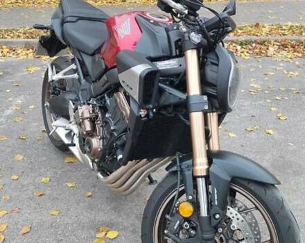 Красный Хонда CB 650R, объемом двигателя 0.65 л и пробегом 1 тыс. км за 10200 $, фото 26 на Automoto.ua