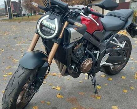 Красный Хонда CB 650R, объемом двигателя 0.65 л и пробегом 1 тыс. км за 10200 $, фото 12 на Automoto.ua