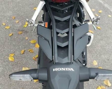 Красный Хонда CB 650R, объемом двигателя 0.65 л и пробегом 1 тыс. км за 10200 $, фото 4 на Automoto.ua