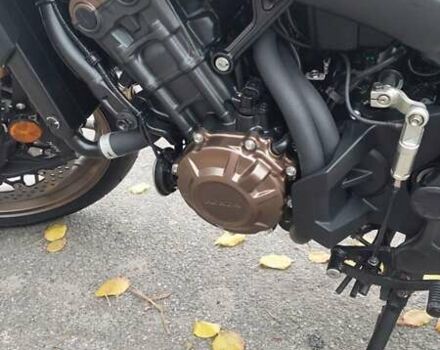 Красный Хонда CB 650R, объемом двигателя 0.65 л и пробегом 1 тыс. км за 10200 $, фото 8 на Automoto.ua