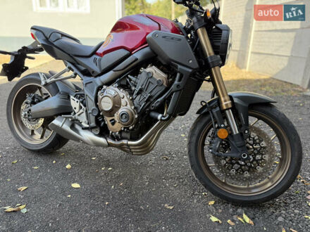 Хонда CB 650R 2023 в Кривом Роге на Automoto.ua Красный Хонда CB 650R, объемом двигателя 0.65 л и пробегом 2 тыс. км за 9500 $, фото 1 на Automoto.ua