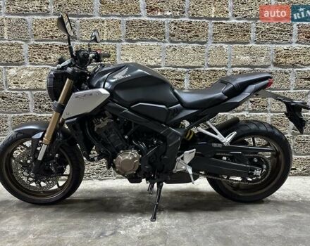 Хонда CB 650R, объемом двигателя 0 л и пробегом 22 тыс. км за 7800 $, фото 10 на Automoto.ua