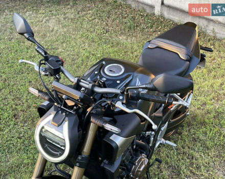 Хонда CB 650R, объемом двигателя 0.65 л и пробегом 5 тыс. км за 9500 $, фото 12 на Automoto.ua