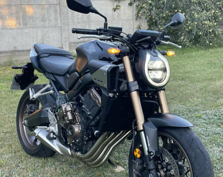 Хонда CB 650R, объемом двигателя 0.65 л и пробегом 5 тыс. км за 9500 $, фото 1 на Automoto.ua