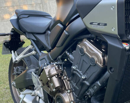Хонда CB 650R, объемом двигателя 0.65 л и пробегом 5 тыс. км за 9500 $, фото 14 на Automoto.ua