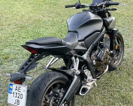 Хонда CB 650R, объемом двигателя 0.65 л и пробегом 5 тыс. км за 9500 $, фото 6 на Automoto.ua