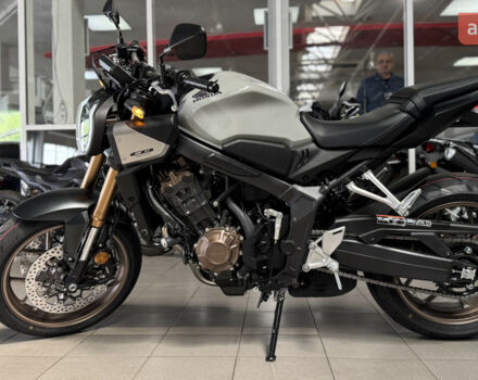Хонда CB 650R, объемом двигателя 0.65 л и пробегом 0 тыс. км за 10085 $, фото 3 на Automoto.ua