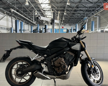 Хонда CB 650R, объемом двигателя 0.65 л и пробегом 0 тыс. км за 10560 $, фото 3 на Automoto.ua
